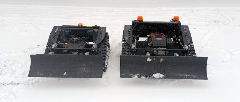 factory direct sales low price buy online radio controlled snow plowing robot tank